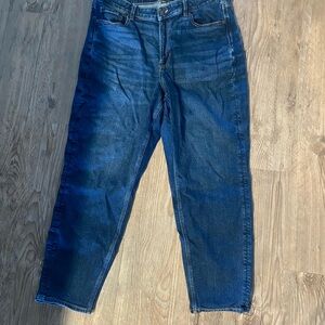 AE Mom Jeans SIZE 16